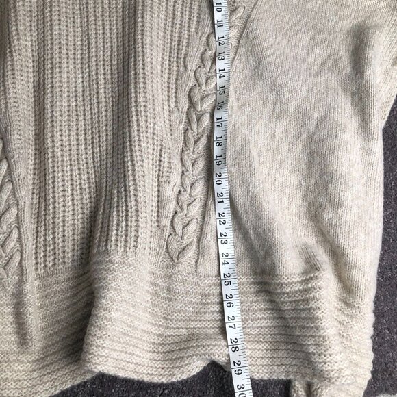 Simply Vera Wang Cable Knit Poncho Sweater Medium/Large New! Hipster Relaxed Fit - Picture 3 of 11